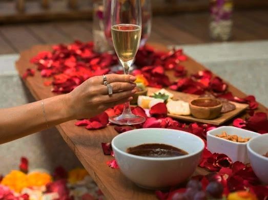 How to Market Your Canggu Bali Villas for Valentine